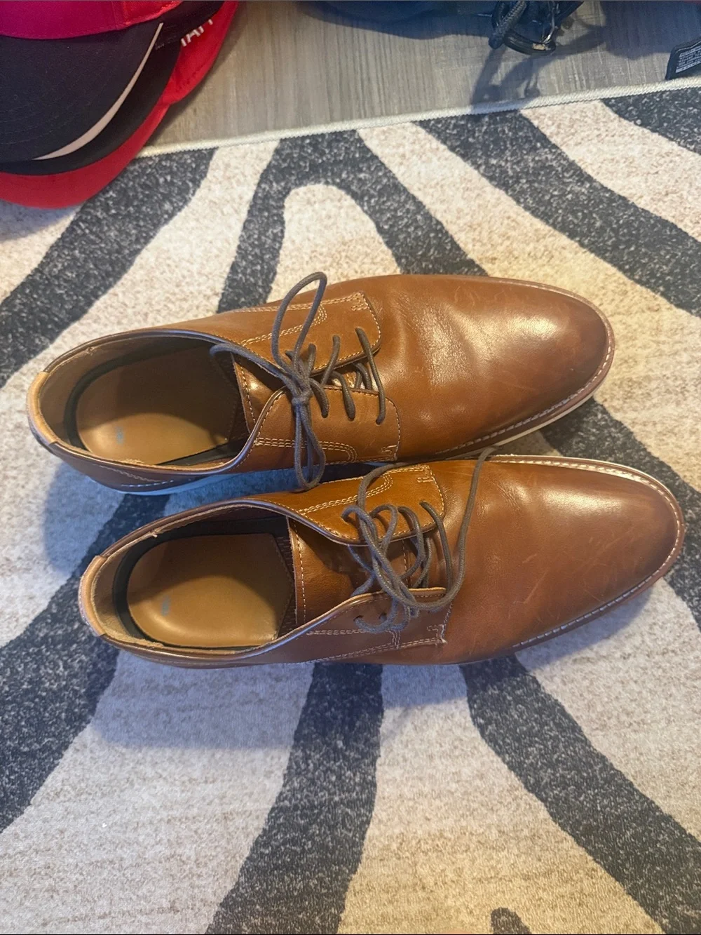 Johnston and Murphy Men's Brown Leather Derby Shoes - Classic Casual Style